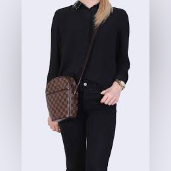 Louis Vuitton Ipanema Crossbody - Picture 13 of 13